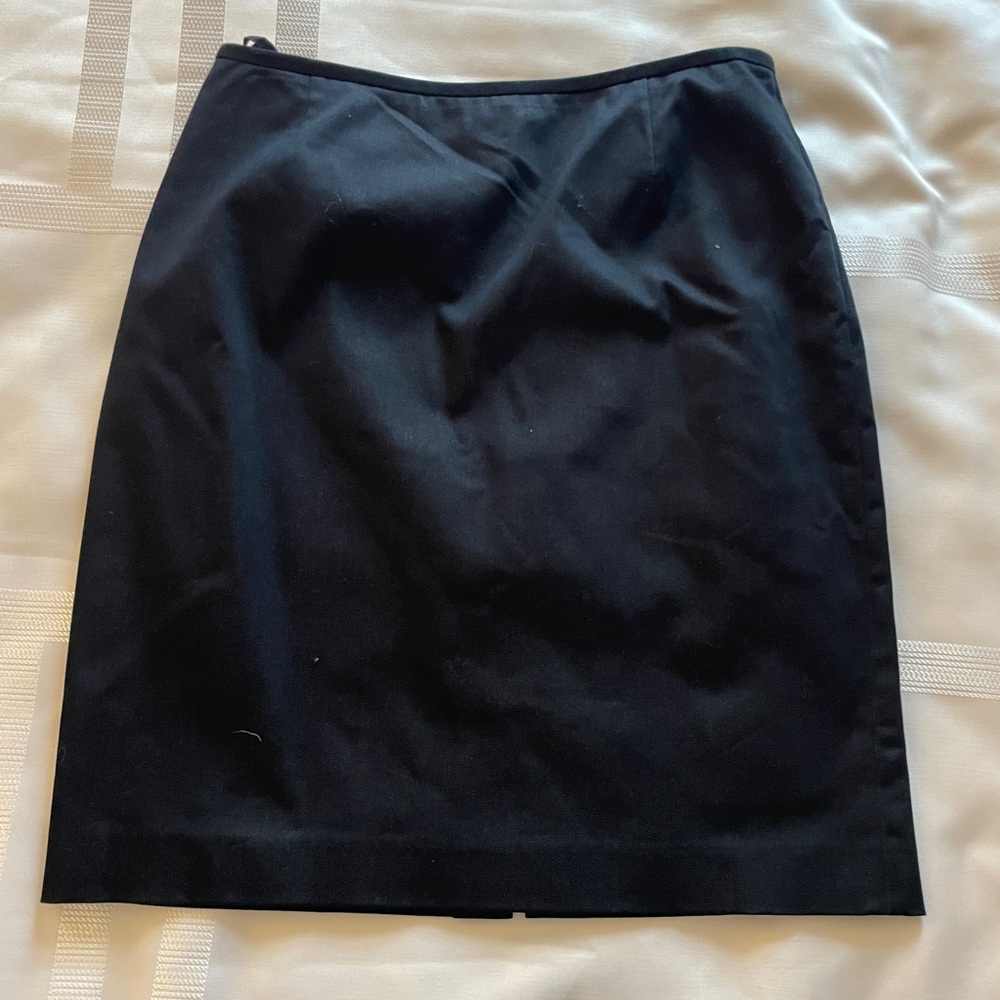 Like New, Elegant Black Pencil Skirt